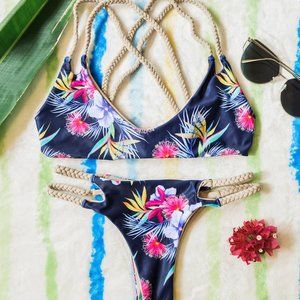 BRAND NEW Stunning Kainoa Nani Hawaii Floral Bikini Swimsuit Top + Bottom Set XS